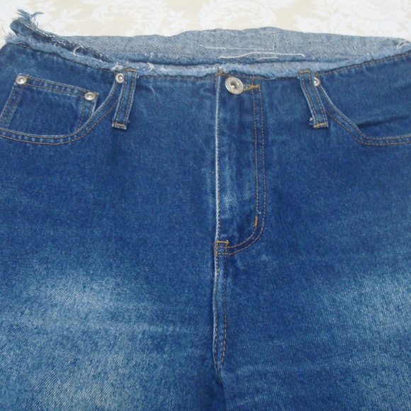 L.A. Blues Distressed Womens Jeans Size Large - Picture 2 of 7